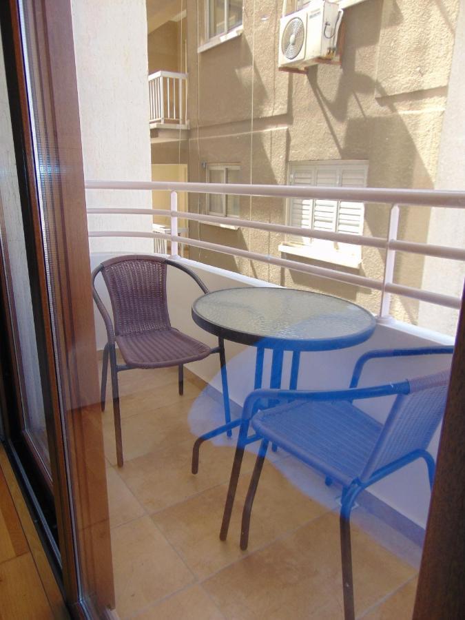 Ithaki Phinikoudes Apartment No. 207 Larnaca Room photo